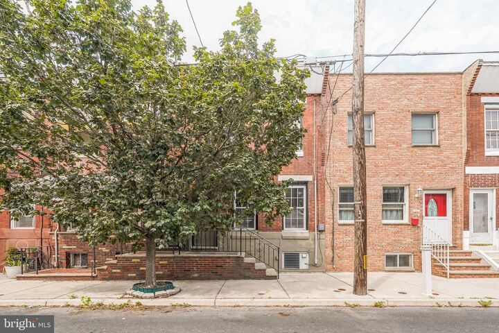 Property Photo: 819 Cross Street PA 19147