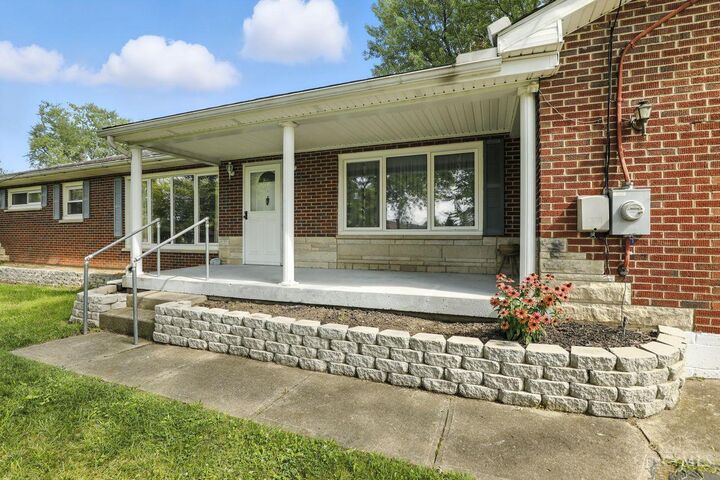 Property Photo: 378 Grandview Drive OH 45036