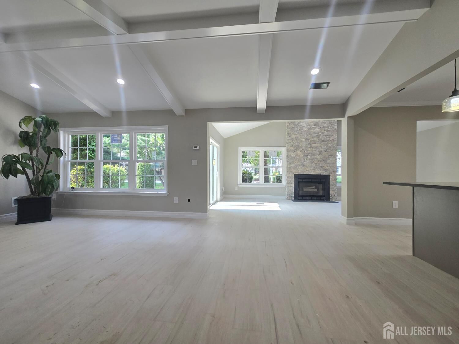 Property Photo:  7 Ventnor Drive  NJ 08831 
