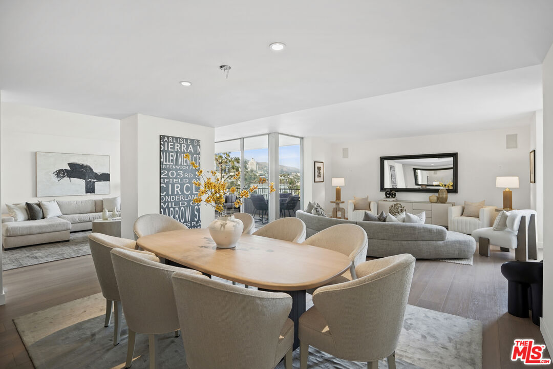 Property Photo:  1100 Alta Loma Rd  CA 90069 