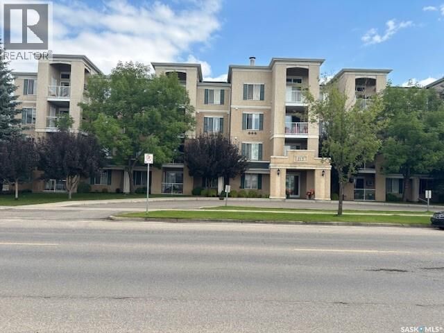 Property Photo:  301 215 Lowe Road  SK S7S 1N1 