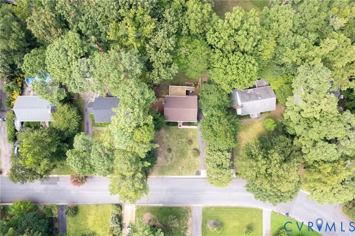 Property Photo:  9510 Chatterleigh Drive  VA 23238 