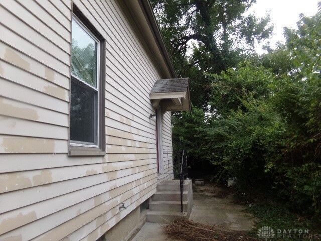 Property Photo:  1855 Dalewood Place  OH 45237 