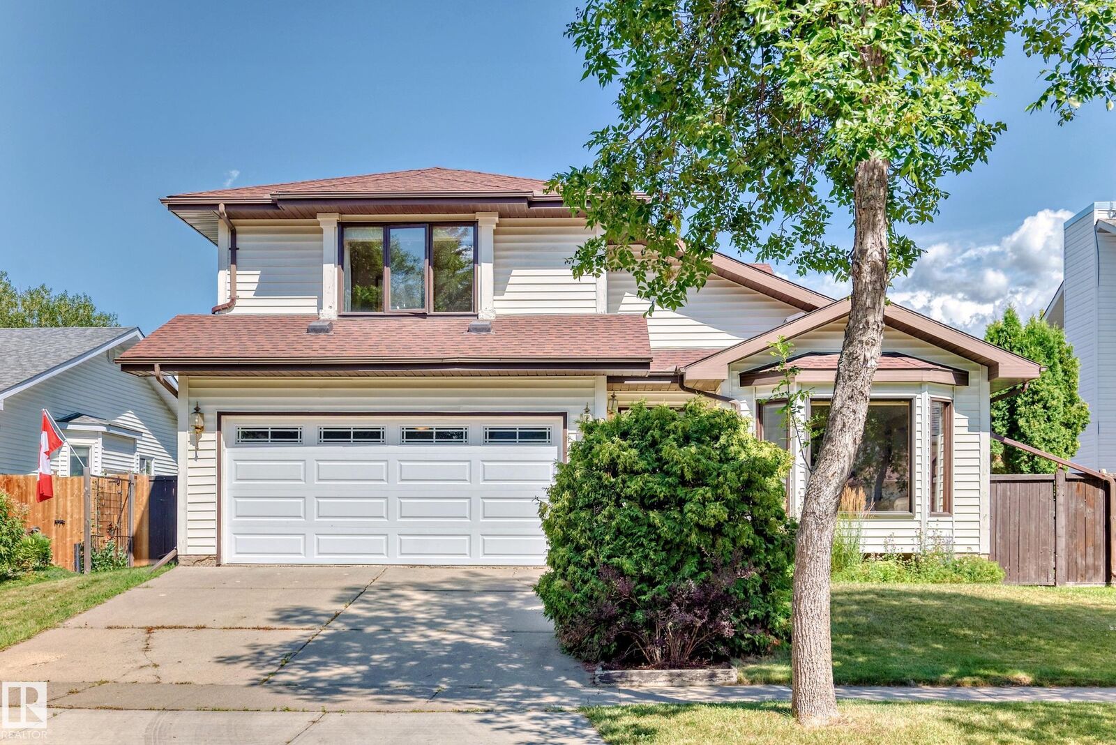 Property Photo:  10 Dufferin Street  AB T8N 4Y9 