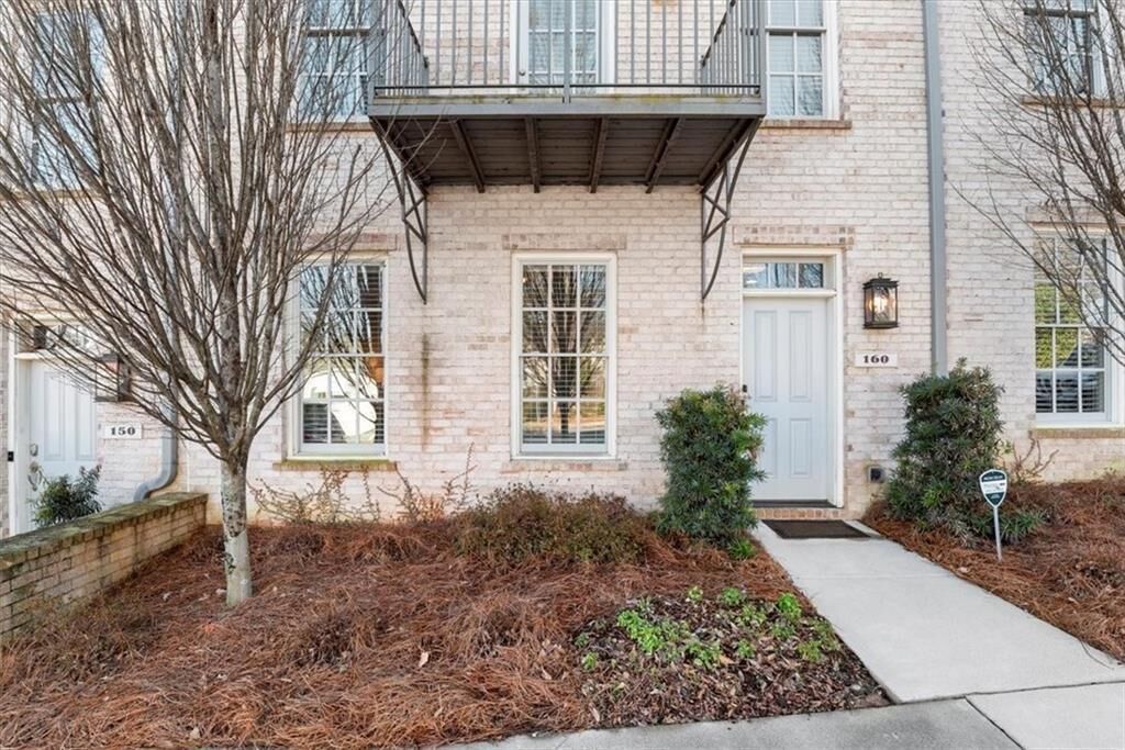 Property Photo:  160 Clover Court  GA 30075 