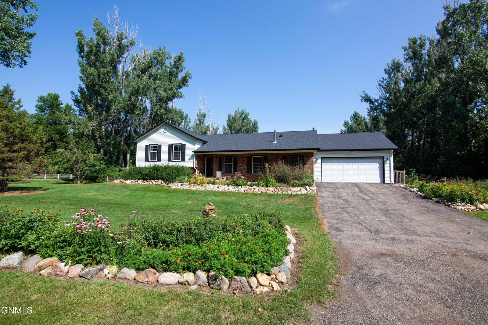 Property Photo: 1510 Woodvale Drive ND 58504