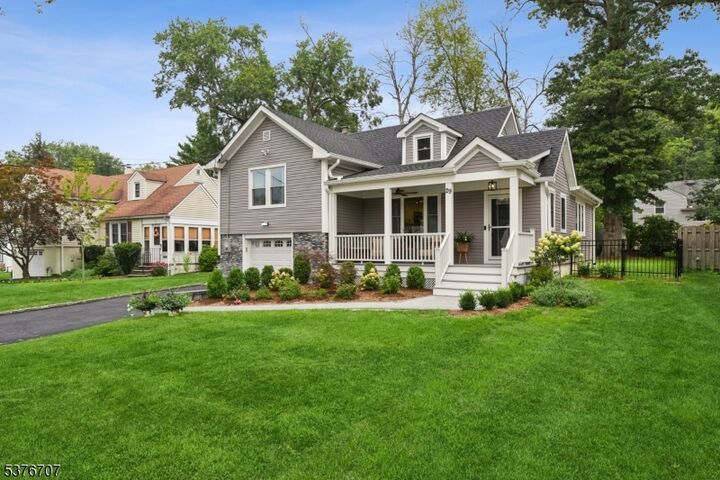 29 Elmwood Rd  Florham Park Boro NJ 07932 photo