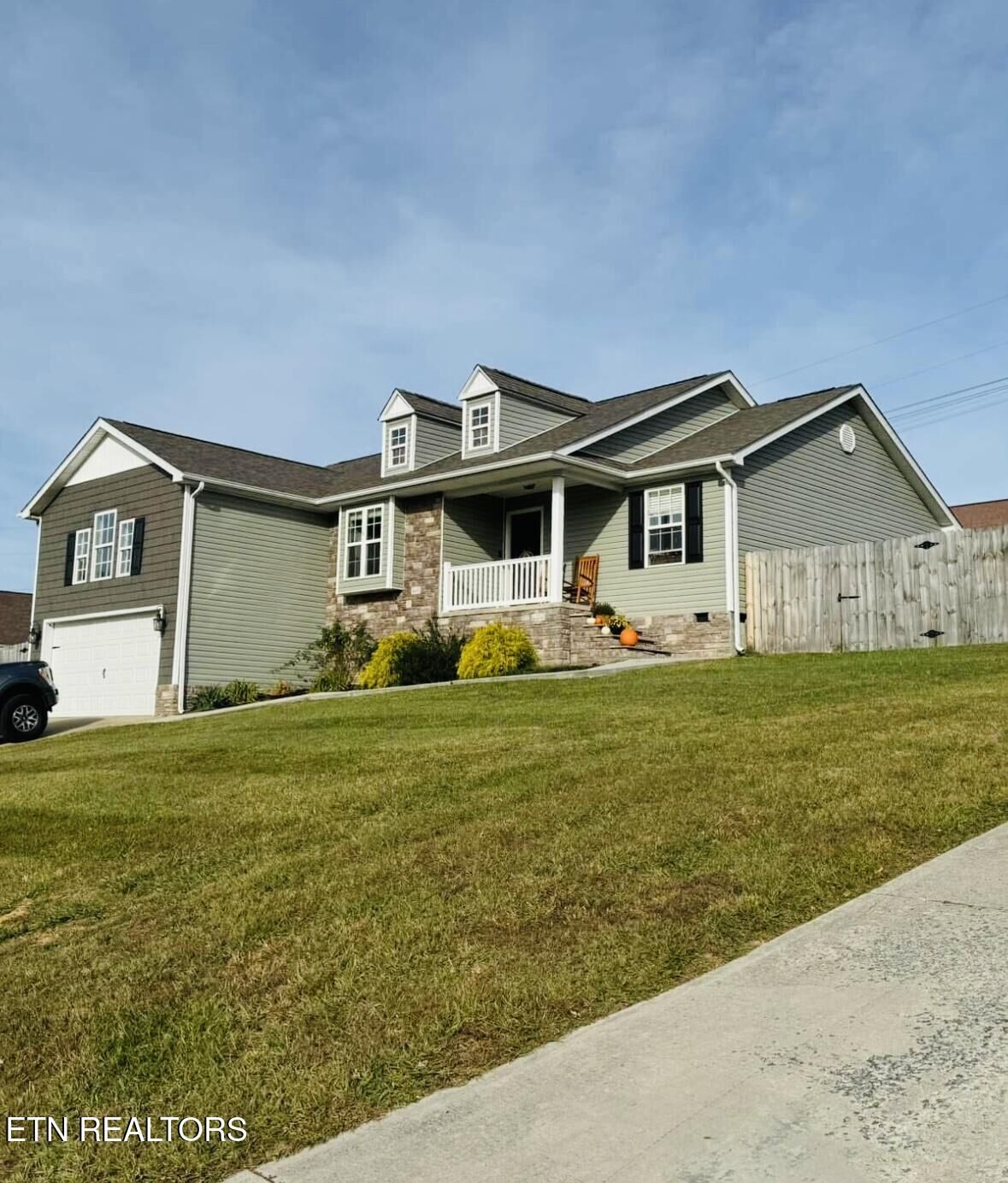 Property Photo: 117 Mallory Drive TN 37825