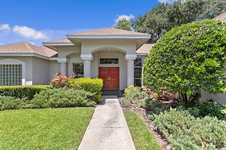 Property Photo:  6306 S Queensway Drive  FL 33617 