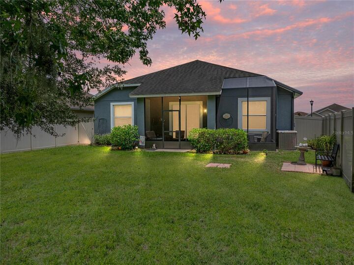 Property Photo: 5536 Huron Way FL 33805