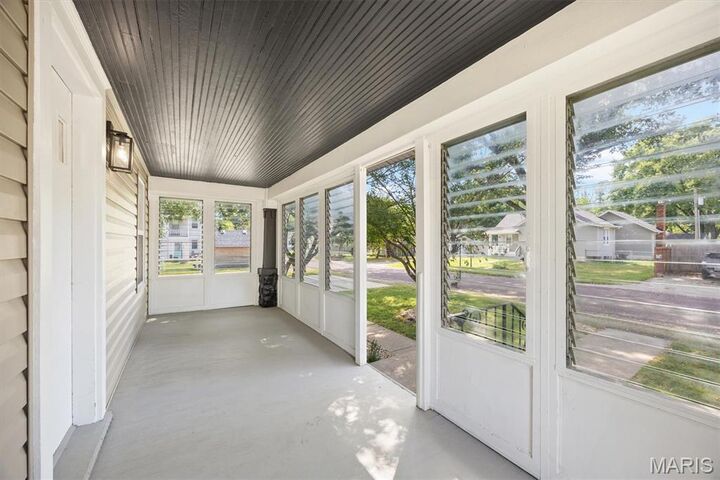 Property Photo: 2911 Mary Irene Street IL 62226