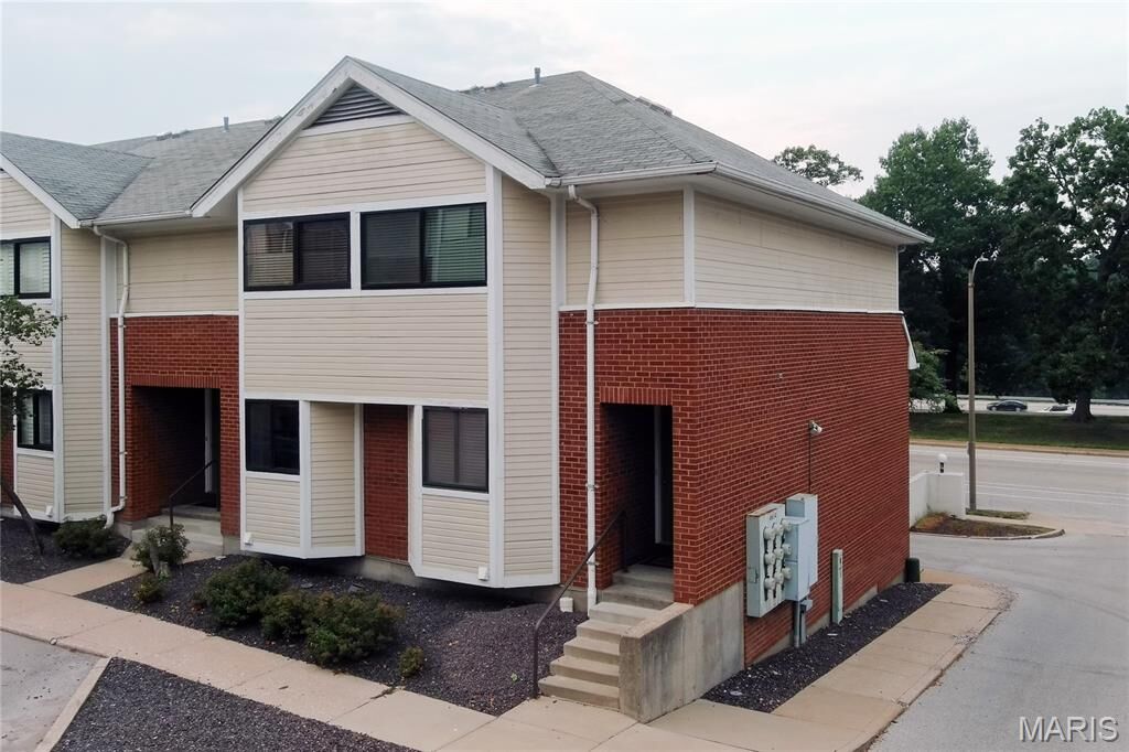 Property Photo:  6614 Oakland Avenue A  MO 63139 