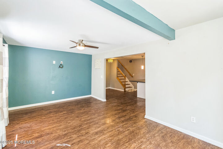 Property Photo:  