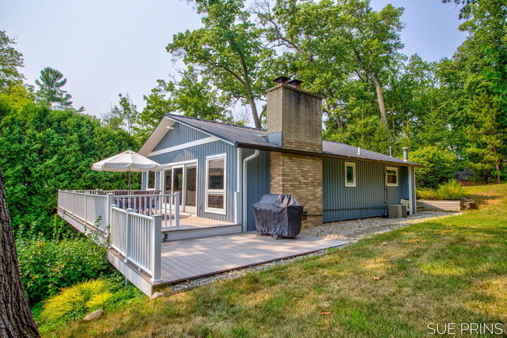 Property Photo:  1485 Hess Lake Drive  MI 49327 