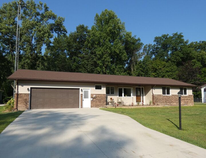 5480 Newton Avenue  Coloma MI 49038 photo