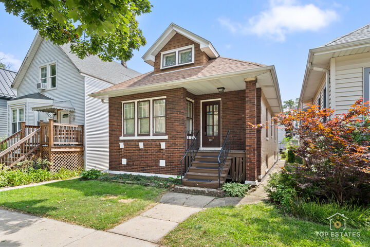 3311 W Hutchinson Street  Chicago IL 60618 photo