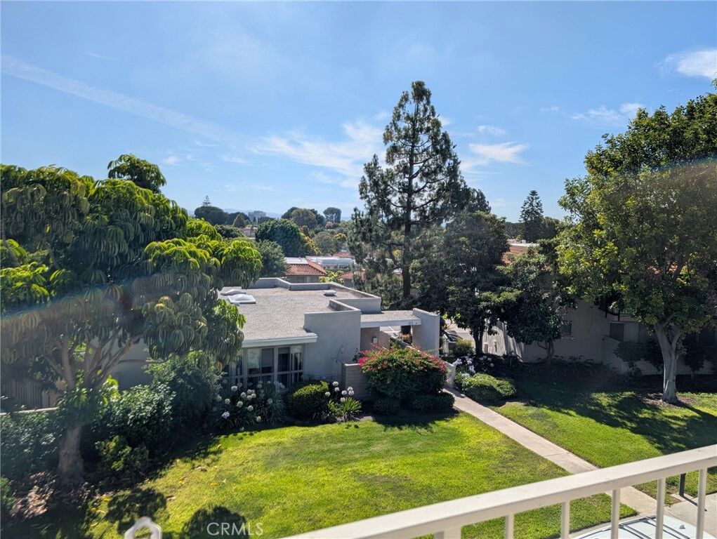 Property Photo:  2270 Via Puerta  CA 92637 