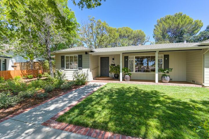 Property Photo:  620 B Street  CA 95616 