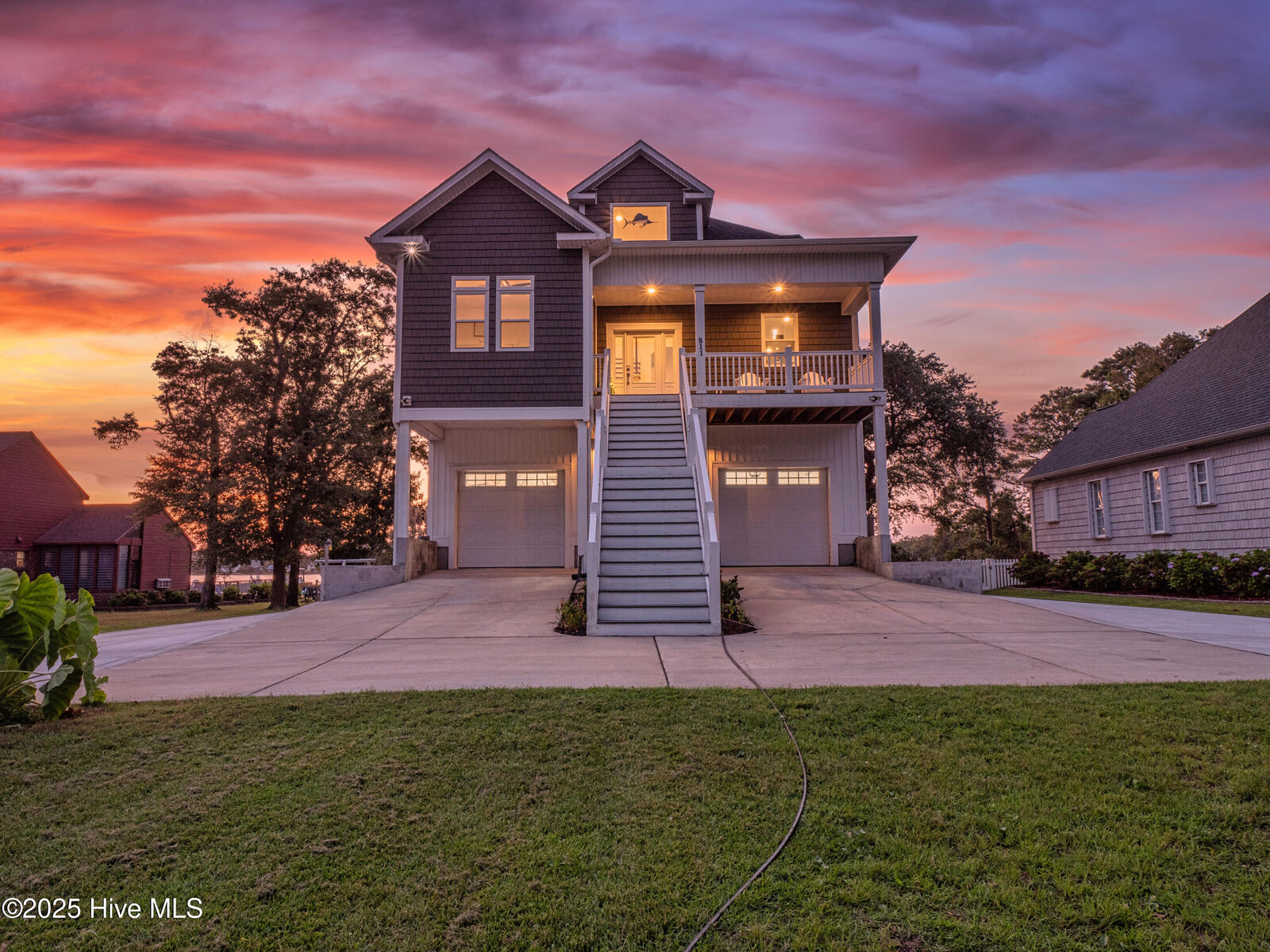 Property Photo: 811 Chadwick Shores Drive NC 28460