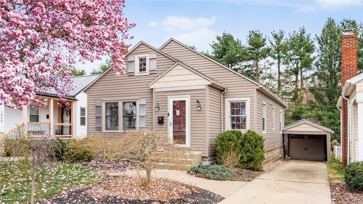 Property Photo:  1946 Euclid Avenue  OH 43701 