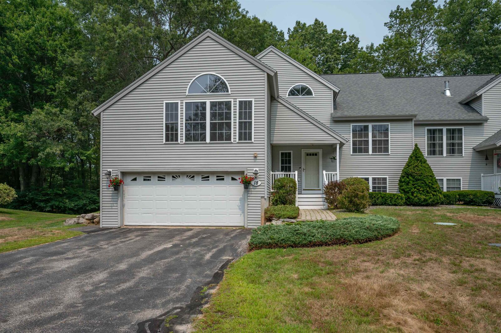 Property Photo:  18 Eldon Way  NH 03811 