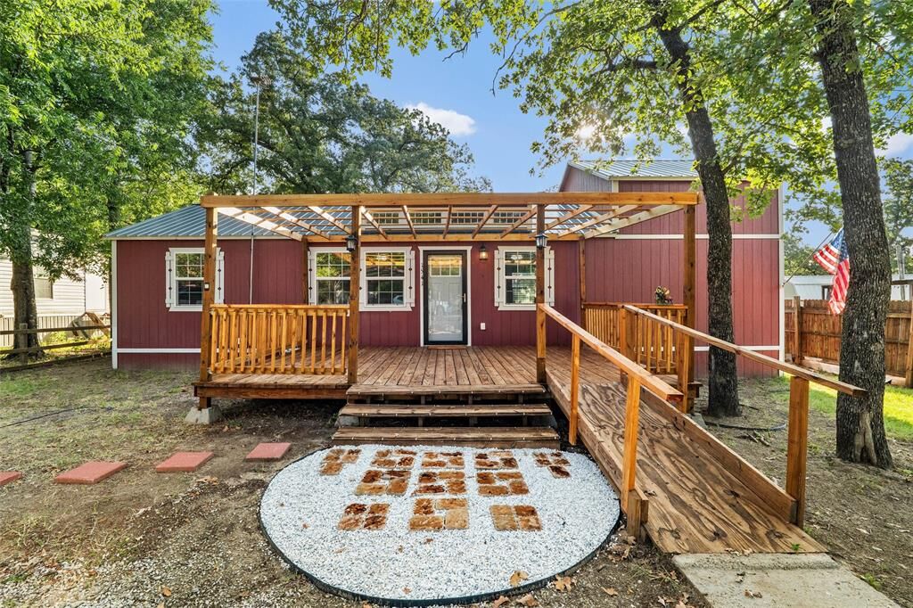 Property Photo:  1541 Dawn Drive N  TX 76020 