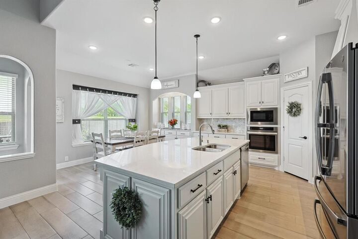 Property Photo:  2806 Byrd Ranch Road  TX 76065 