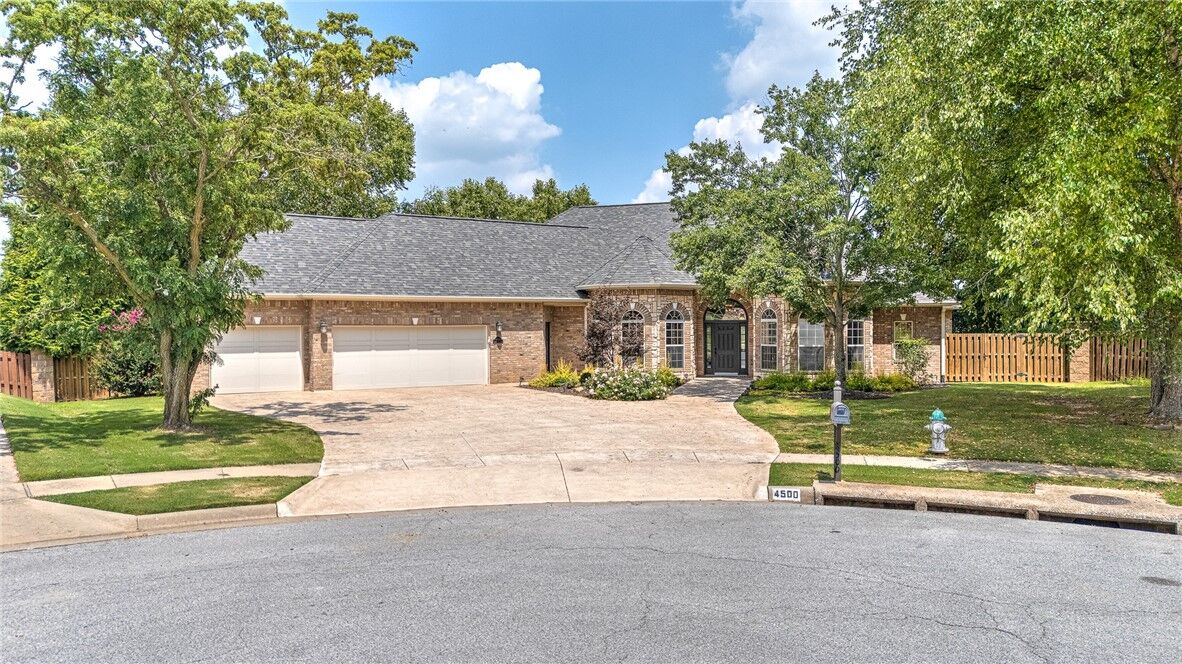 Property Photo: 4500 W Goldenacre Lane AR 72758