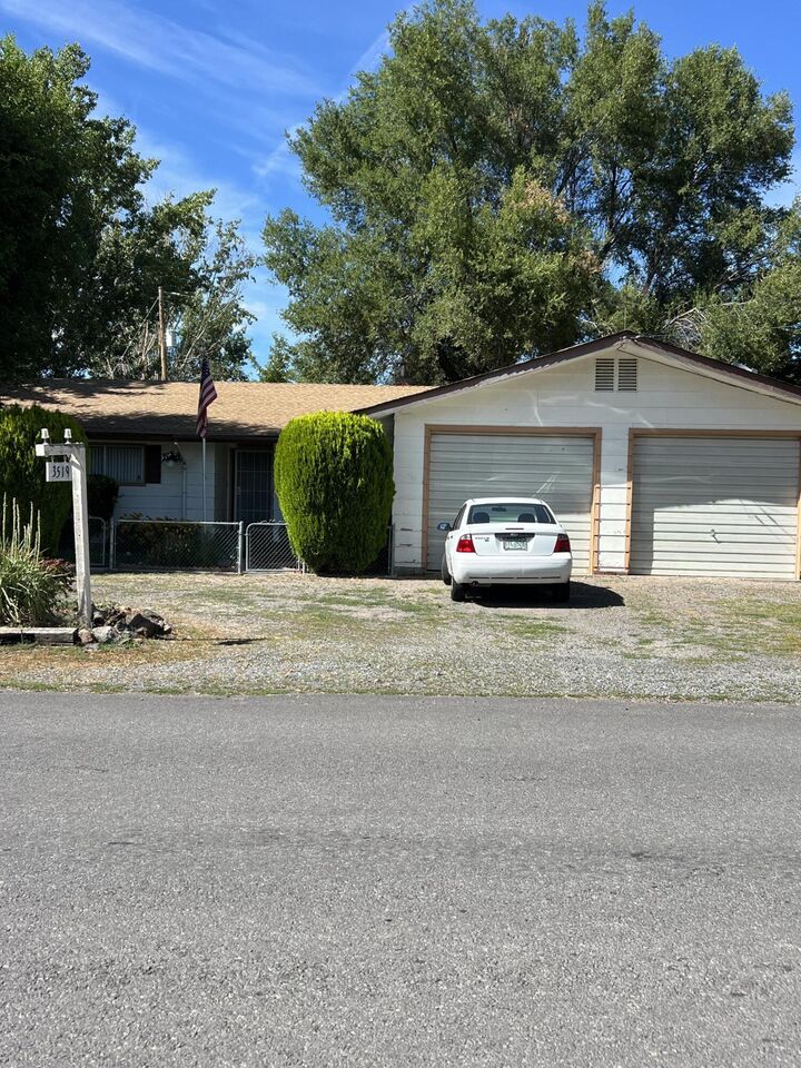 Property Photo: 3519 Onyx Avenue OR 97601