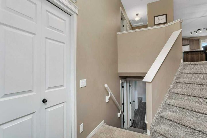 Property Photo:  7 Ibbotson Close  AB T4R 0C6 