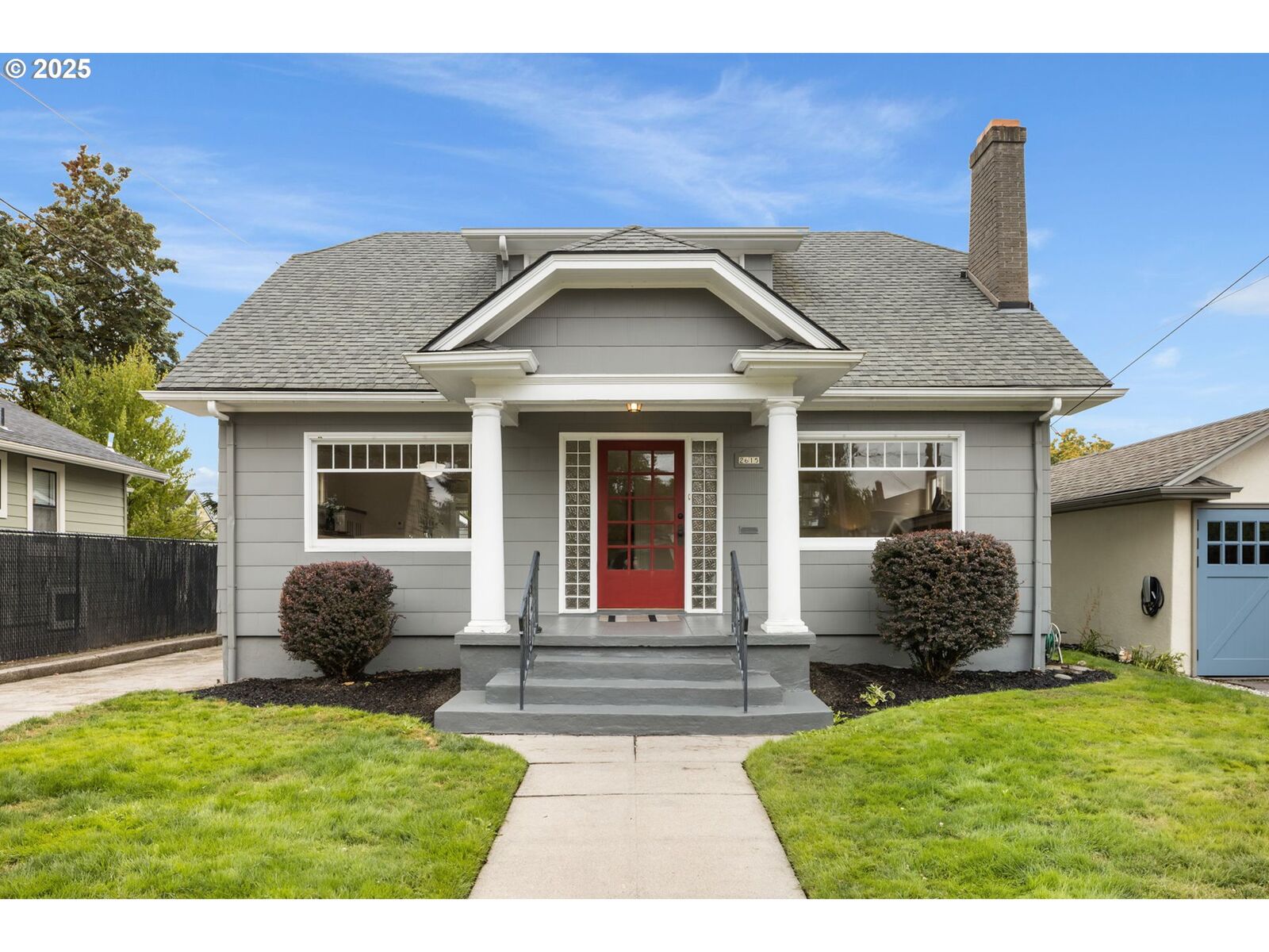 Property Photo: 2615 NE 63rd Ave OR 97213