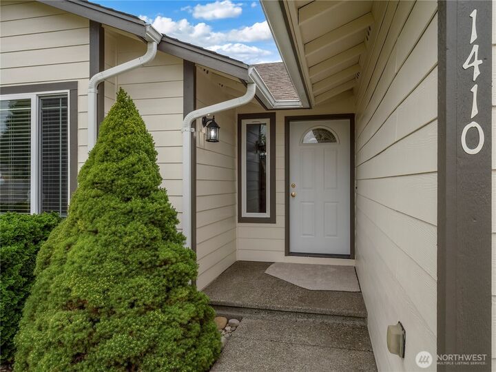Property Photo:  1410  98th Street S  WA 98444 