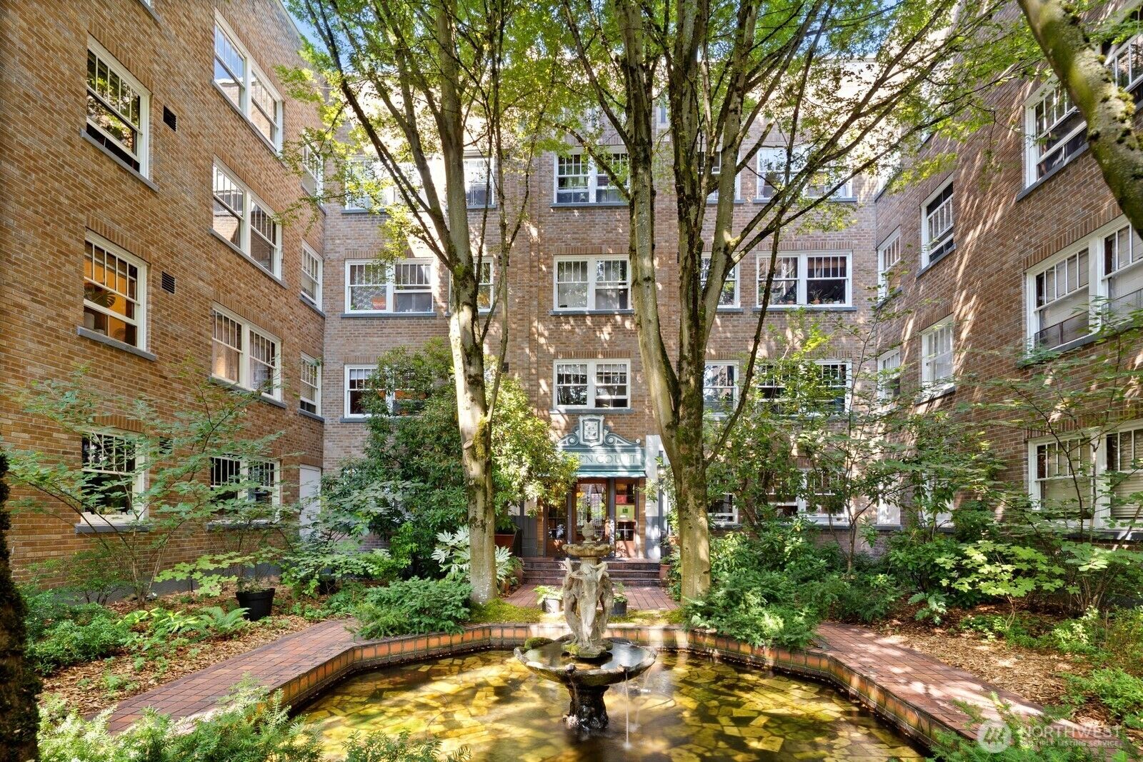 Property Photo: 1631 16th Avenue 216 WA 98122