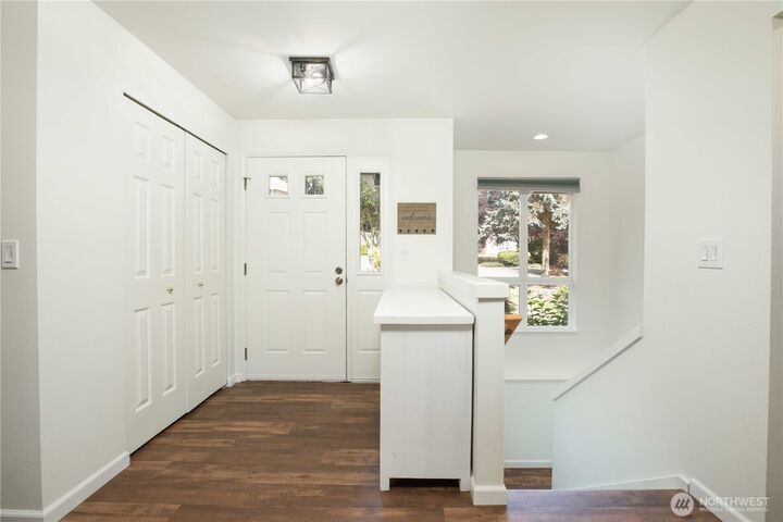 Property Photo: 2051 NE Marina Vista Court WA 98370