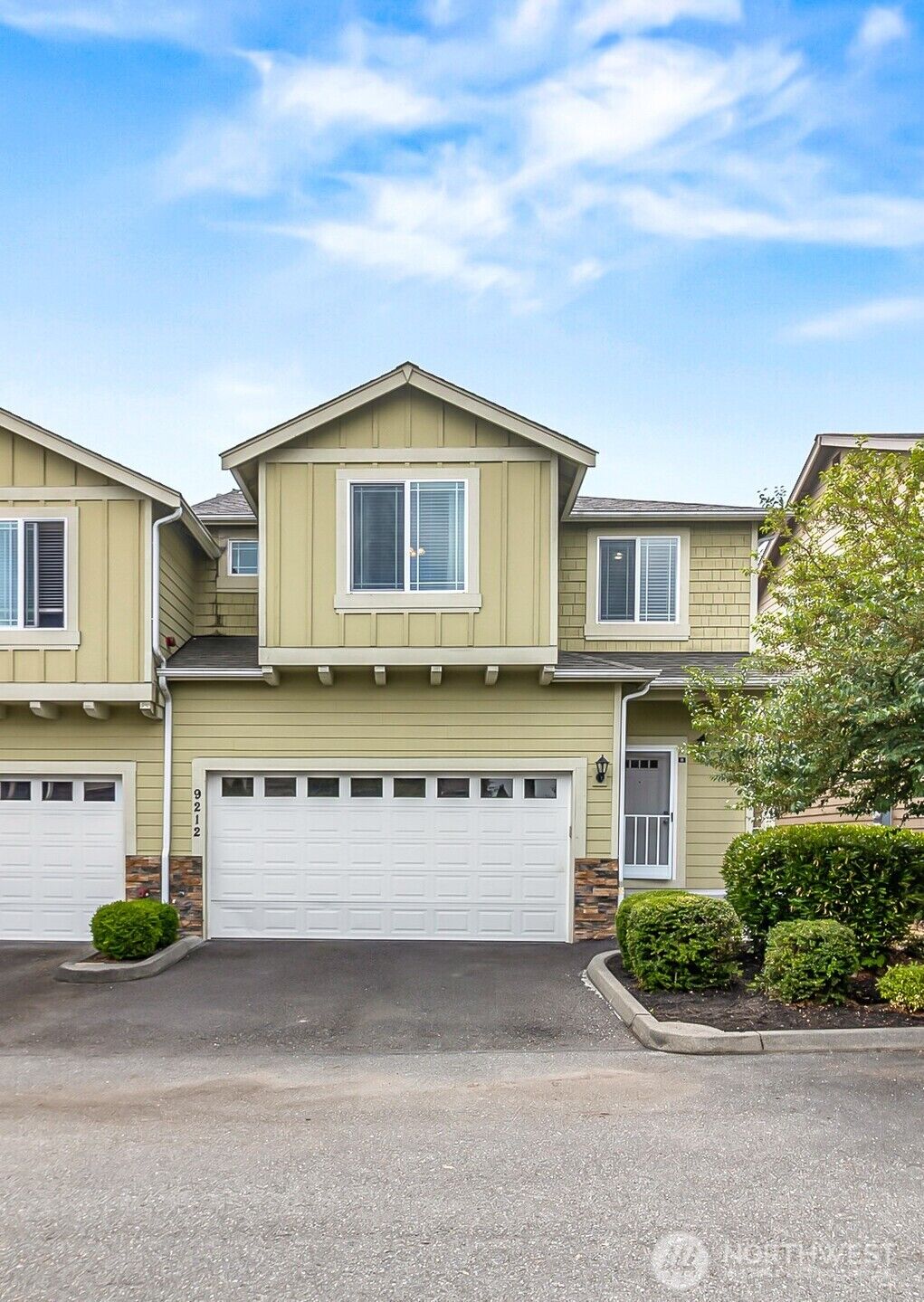 Property Photo: 9212 11th Place NE B WA 98258