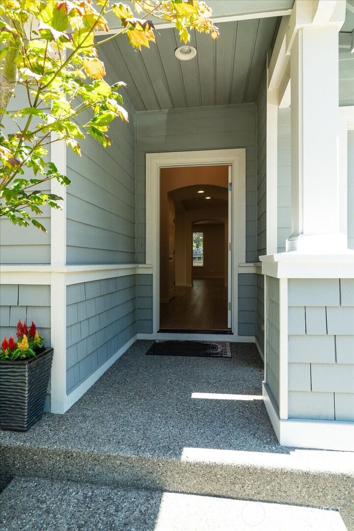Property Photo:  11829  Wilmington Way  WA 98275 