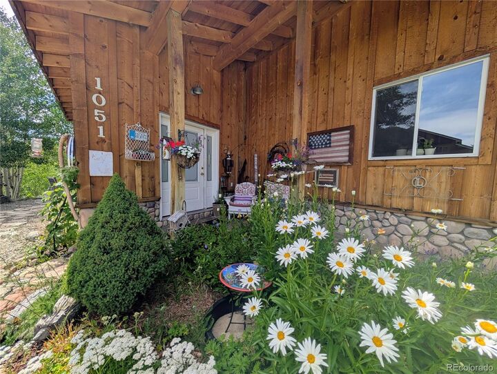 Property Photo:  1051 Mesa Drive  CO 80498 