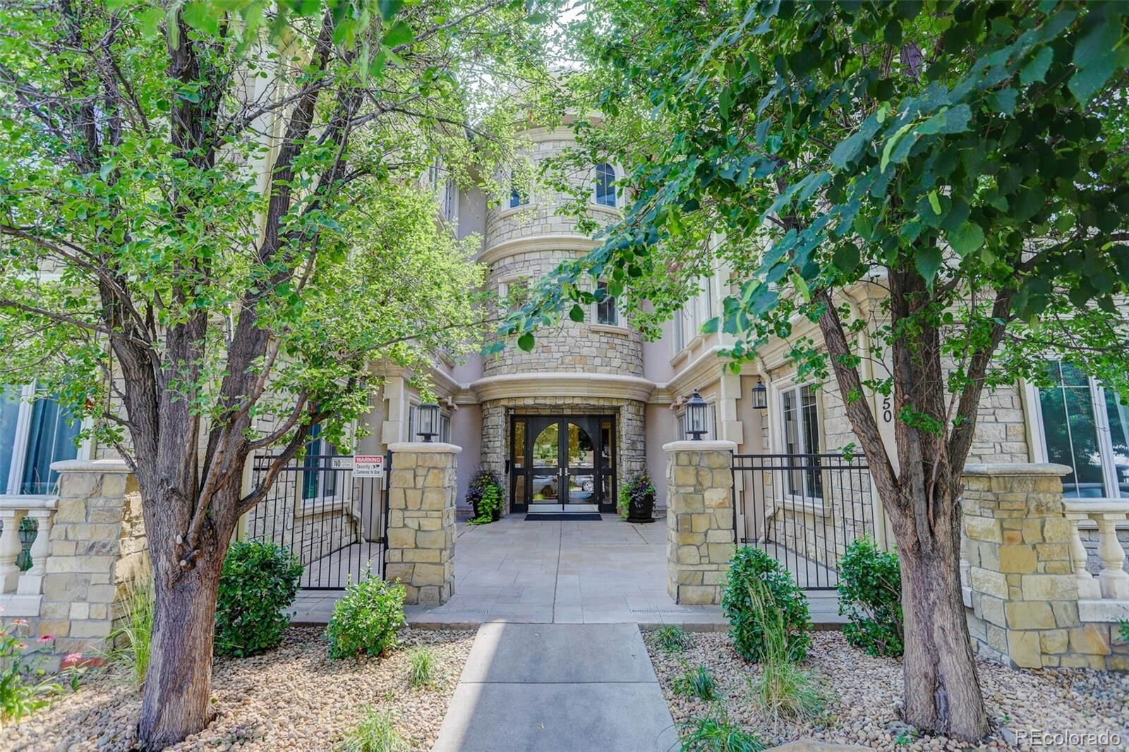 Property Photo:  150 S Madison Street 108  CO 80209 