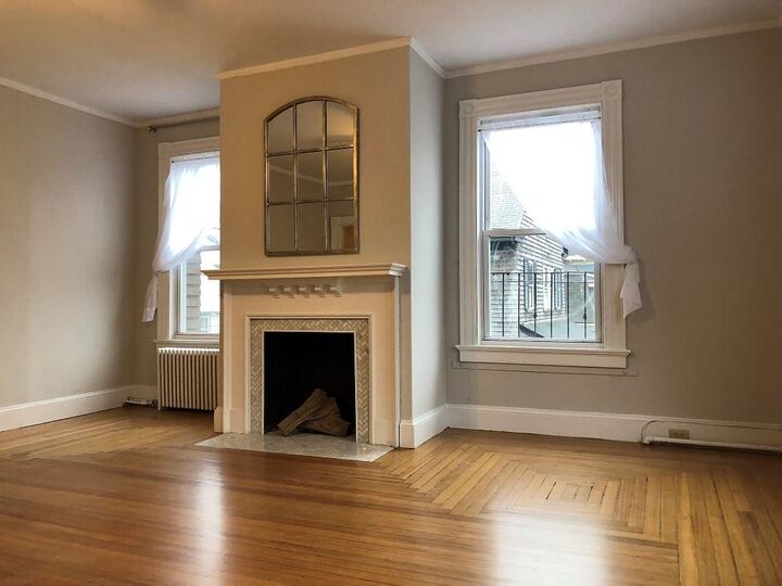 Property Photo: 7 Mt. Vernon Street 3 RI 02840