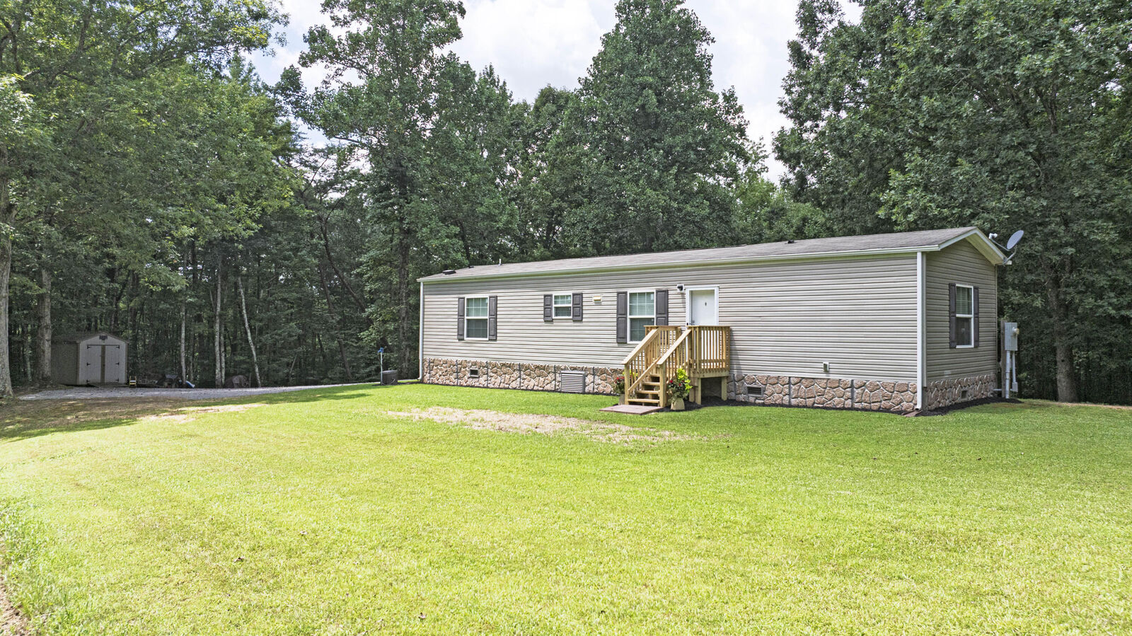 Property Photo: 250 Cameron Lane TN 37332