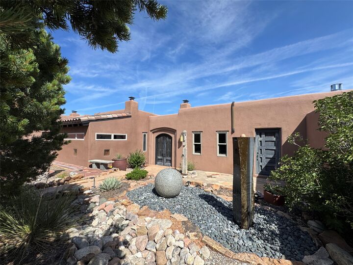 Property Photo:  67 Vallecito Road  NM 87506 