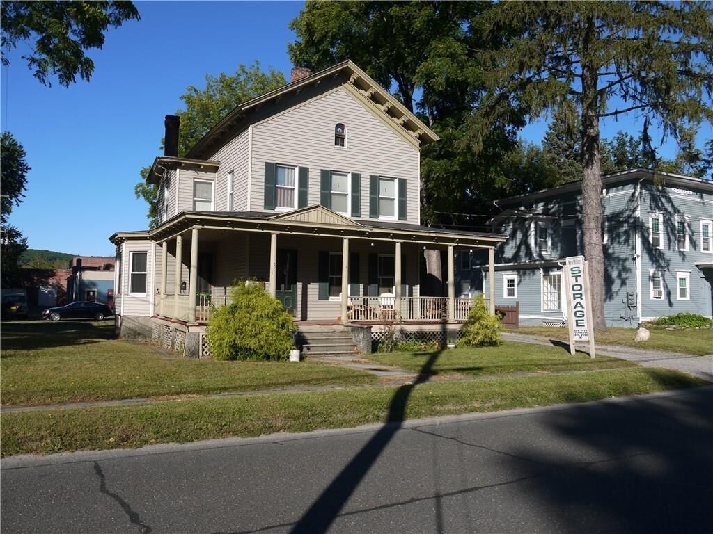 Property Photo:  32 West Street A  CT 06776 