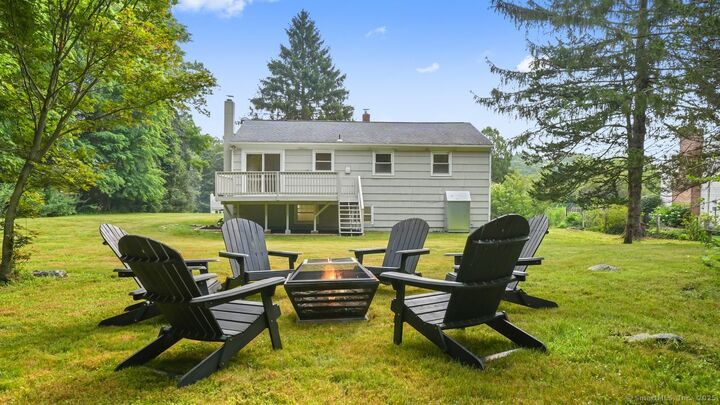 Property Photo:  20 Polaris Drive  CT 06776 