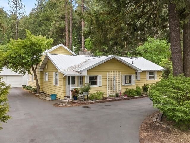 Property Photo:  13004 N Mill Rd  WA 99208 