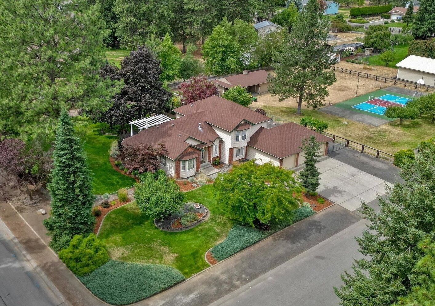 Property Photo: 5104 S Felts Rd WA 99206