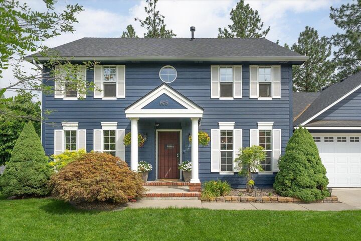 Property Photo: 805 E Blackhawk Dr WA 99208