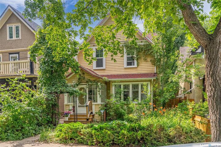 1004 Eastlake Avenue  Saskatoon SK S7N 1A7 photo