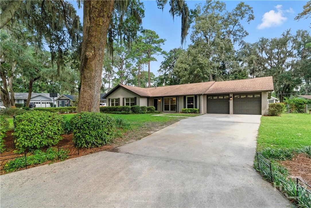 Property Photo:  6 Spanish Moss Court  GA 31419 