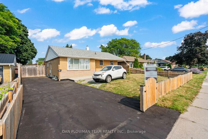 Property Photo: 641 Stevenson Road N ON L1J 5P2
