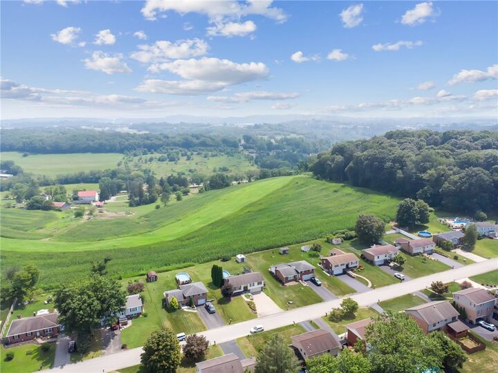 Property Photo:  716 Courtview  PA 15601 